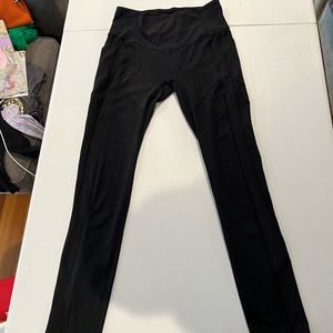 Size 6 lulu side pocket